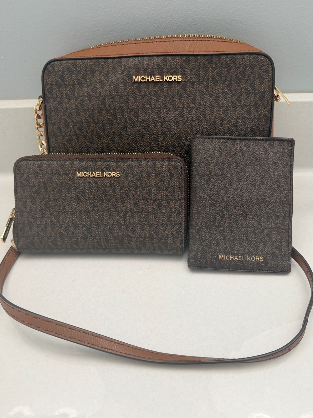 Michael Kors Jet Set Crossbody Bag + Wristlet Wallet + Passport Holder Bundle